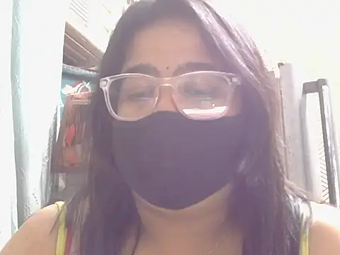 GangbangCouple online show from 15, 4, 2026