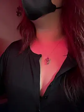 Snapshot of HaleyKin chatting on 5, 3, 2026 HaleyKin online show from 5, 3, 2026