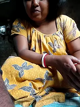 Snapshot of Puja_9999 chatting on 5, 2, 2026 Puja 9999 online show from 5, 2, 2026