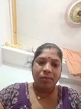 Snapshot of Horney_Bhabhi chatting on 5, 7, 2026 Horney Bhabhi online show from 5, 7, 2026