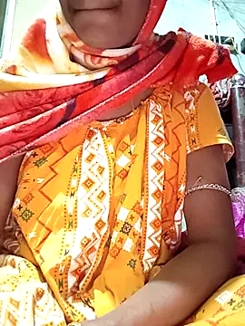 Snapshot of Sweet-runi chatting on 6, 2, 2026 Sweet-runi online show from 6, 2, 2026