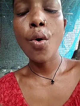 Snapshot of Sweet-runi chatting on 9, 6, 2026 Sweet-runi online show from 9, 6, 2026