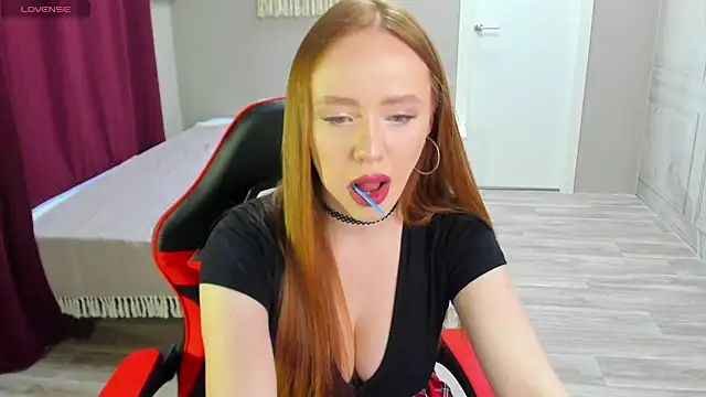 Snapshot of RoseShelton chatting on 8, 2, 2026 RoseShelton online show from 8, 2, 2026