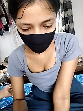 Snapshot of Naina-hott chatting on 22, 4, 2026 Naina-hott online show from 22, 4, 2026