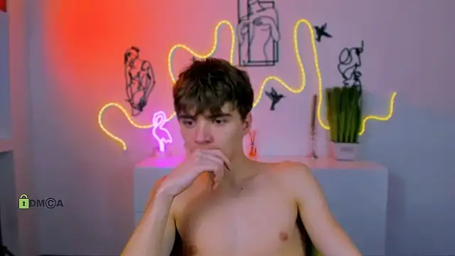 Snapshot of emil_lucky chatting on 8, 3, 2026 emil lucky online show from 8, 3, 2026