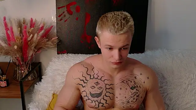 Snapshot of SterlingNoir chatting on 12, 2, 2026 SterlingNoir online show from 12, 2, 2026