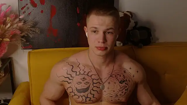 Snapshot of SterlingNoir chatting on 5, 4, 2026 SterlingNoir online show from 5, 4, 2026