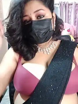 Lovely-Lina7 online show from 7, 6, 2026