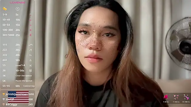 Snapshot of Kelly_Mckinney chatting on 2, 4, 2026 Kelly Mckinney online show from 2, 4, 2026