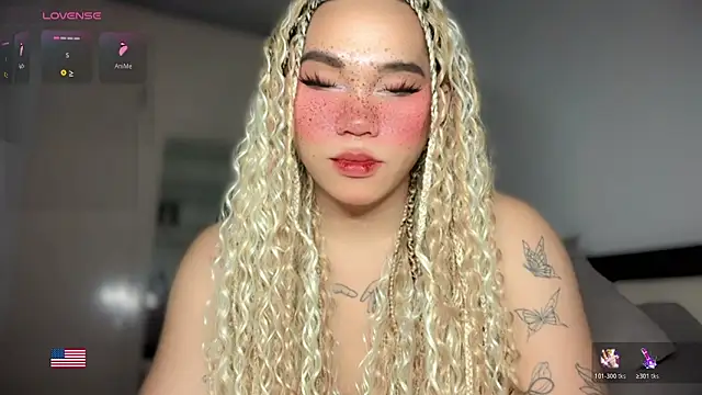 Snapshot of Kelly_Mckinney chatting on 25, 4, 2026 Kelly Mckinney online show from 25, 4, 2026