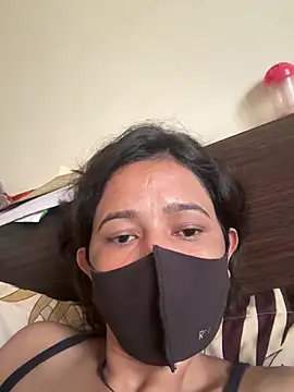 Snapshot of raavigirl chatting on 23, 2, 2026 raavigirl online show from 23, 2, 2026