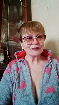Snapshot of SophieBurns chatting on 8, 5, 2026 SophieBurns online show from 8, 5, 2026