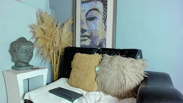 Snapshot of CloeCastillo chatting on 20, 2, 2026 CloeCastillo online show from 20, 2, 2026