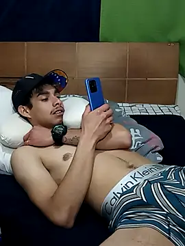 Snapshot of baby_22cm chatting on 25, 2, 2026 baby 22cm online show from 25, 2, 2026