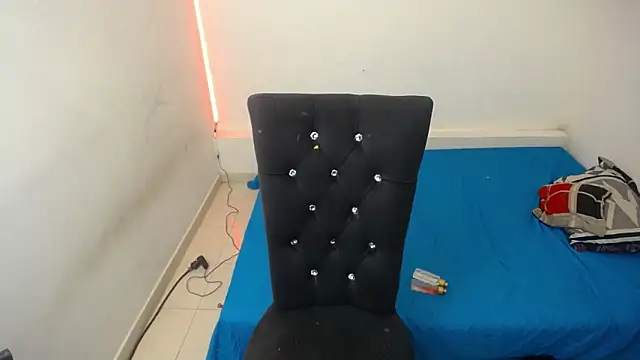 Snapshot of Naomy_Reiden chatting on 12, 2, 2026 Naomy Reiden online show from 12, 2, 2026