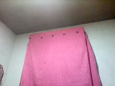Snapshot of lucyscay_ chatting on 13, 4, 2026 lucyscay online show from 13, 4, 2026