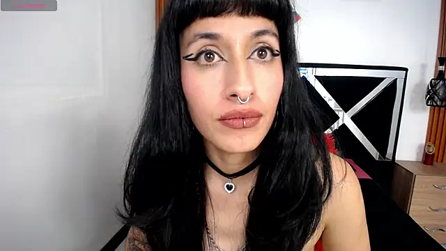 FRANCESCA LOVE  online show from 1, 4, 2026