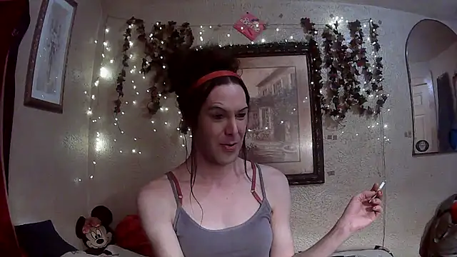 Snapshot of sillymillie4 chatting on 5, 2, 2026 sillymillie4 online show from 5, 2, 2026