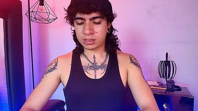 Snapshot of Axell_Kussh chatting on 6, 3, 2026 Axell Kussh online show from 6, 3, 2026