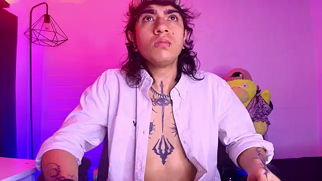 Snapshot of Axell_Kussh chatting on 7, 3, 2026 Axell Kussh online show from 7, 3, 2026