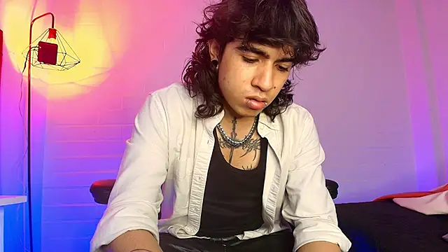 Snapshot of Axell_Kussh chatting on 9, 3, 2026 Axell Kussh online show from 9, 3, 2026