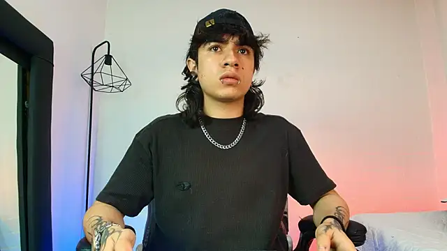 Snapshot of Axell_Kussh chatting on 21, 3, 2026 Axell Kussh online show from 21, 3, 2026