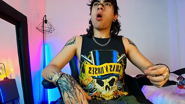 Snapshot of Axell_Kussh chatting on 28, 3, 2026 Axell Kussh online show from 28, 3, 2026