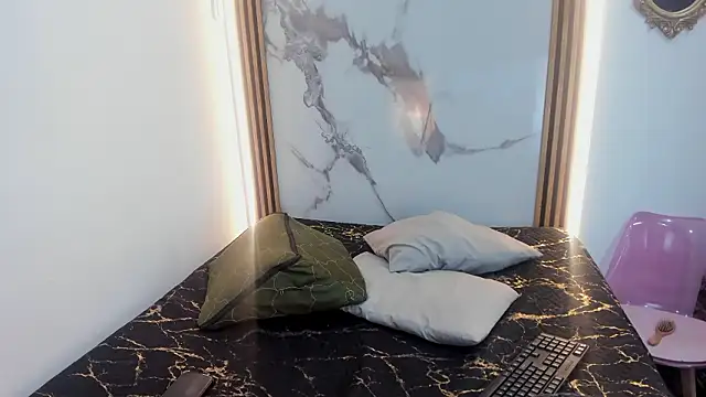 Snapshot of Nahomii__Doll chatting on 13, 3, 2026 Nahomii Doll online show from 13, 3, 2026