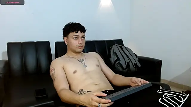 Snapshot of Philip_Jons chatting on 3, 4, 2026 Philip Jons online show from 3, 4, 2026