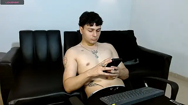 Snapshot of Philip_Jons chatting on 9, 4, 2026 Philip Jons online show from 9, 4, 2026