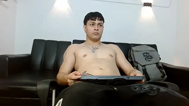 Snapshot of Philip_Jons chatting on 25, 4, 2026 Philip Jons online show from 25, 4, 2026