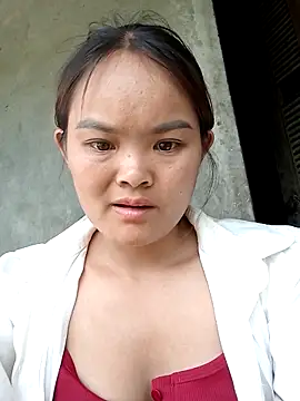 Snapshot of Luminana chatting on 11, 4, 2026 Luminana online show from 11, 4, 2026