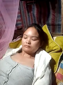 Snapshot of Luminana chatting on 14, 4, 2026 Luminana online show from 14, 4, 2026