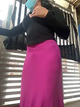 Snapshot of Lewd_couple chatting on 25, 2, 2026 Lewd couple online show from 25, 2, 2026