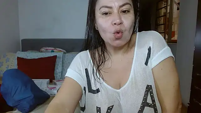 Karo sexy online show from 9, 3, 2025