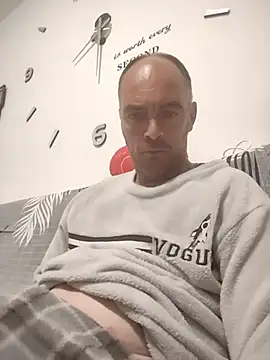 Snapshot of circott chatting on 16, 3, 2026 circott online show from 16, 3, 2026