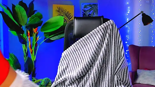 Snapshot of KrisWillis chatting on 10, 2, 2026 KrisWillis online show from 10, 2, 2026