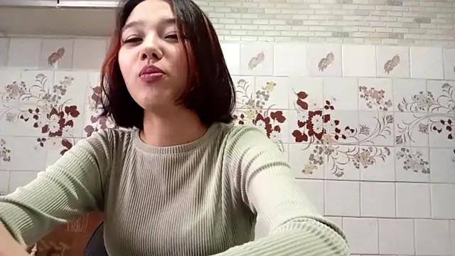 Snapshot of AnnettaBelsito chatting on 23, 4, 2026 AnnettaBelsito online show from 23, 4, 2026