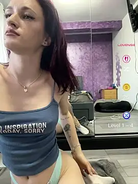 Snapshot of Roxyfoxyyy chatting on 23, 5, 2026 Roxyfoxyyy online show from 23, 5, 2026