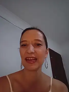 Snapshot of Aurabloom_1 chatting on 27, 3, 2026 Aurabloom 1 online show from 27, 3, 2026