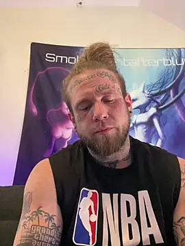 Snapshot of Smokebluntafterblunt chatting on 28, 4, 2026 Smokebluntafterblunt online show from 28, 4, 2026