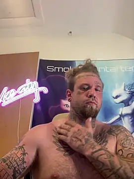 Snapshot of Smokebluntafterblunt chatting on 28, 5, 2026 Smokebluntafterblunt online show from 28, 5, 2026