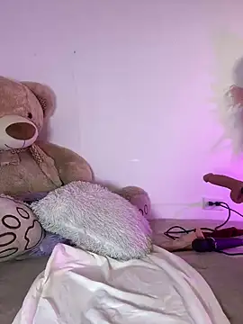 Snapshot of Kyliegolden chatting on 18, 2, 2026 Kyliegolden online show from 18, 2, 2026