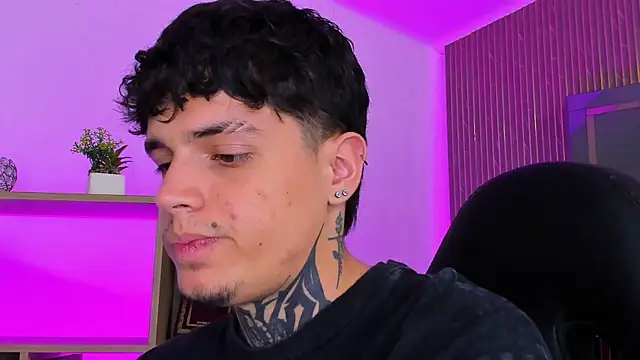 Declan-Foxx online show from 9, 4, 2026