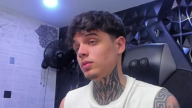 Declan-Foxx online show from 9, 4, 2026