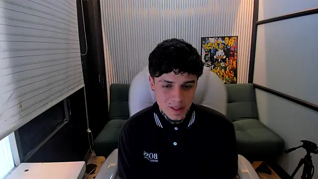 Declan-Foxx online show from 14, 4, 2026