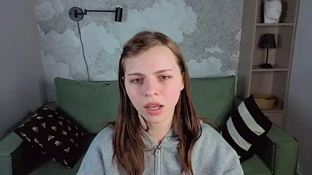 Snapshot of LesleySky chatting on 22, 2, 2026 LesleySky online show from 22, 2, 2026