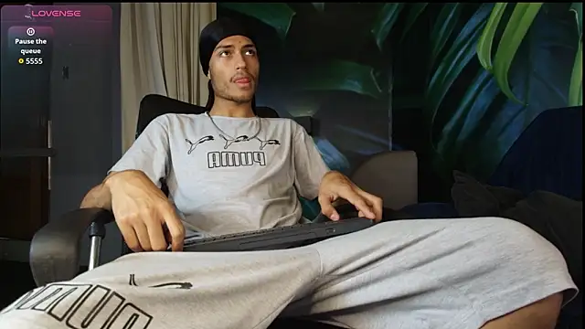 ItsZairen online show from 10, 2, 2026