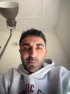 elia2711 online show from 28, 3, 2026