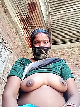 Snapshot of Kirti_sacsena chatting on 13, 3, 2026 Kirti sacsena online show from 13, 3, 2026